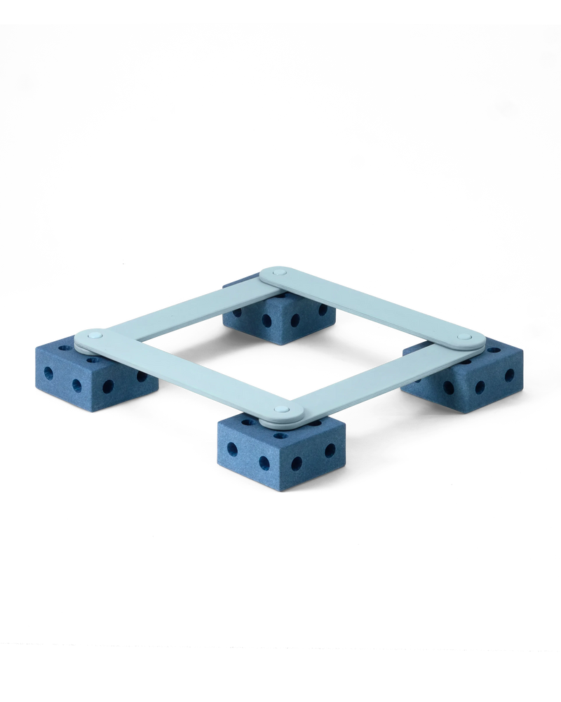 MODU Balance Track in the color deep blue.