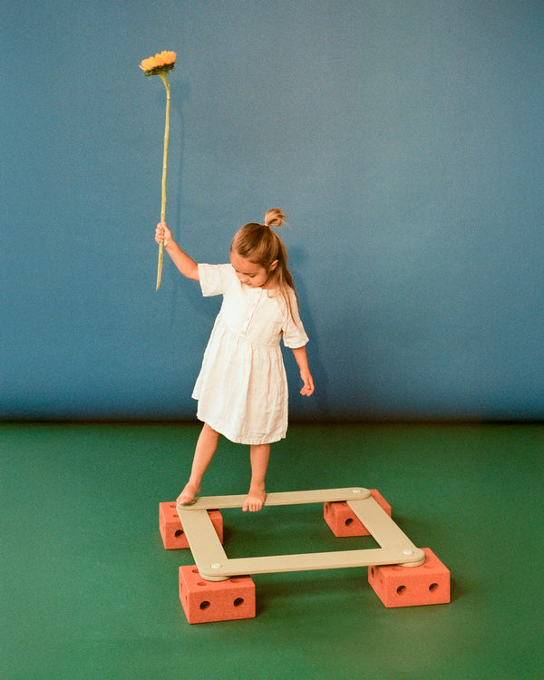 Balance Track 1