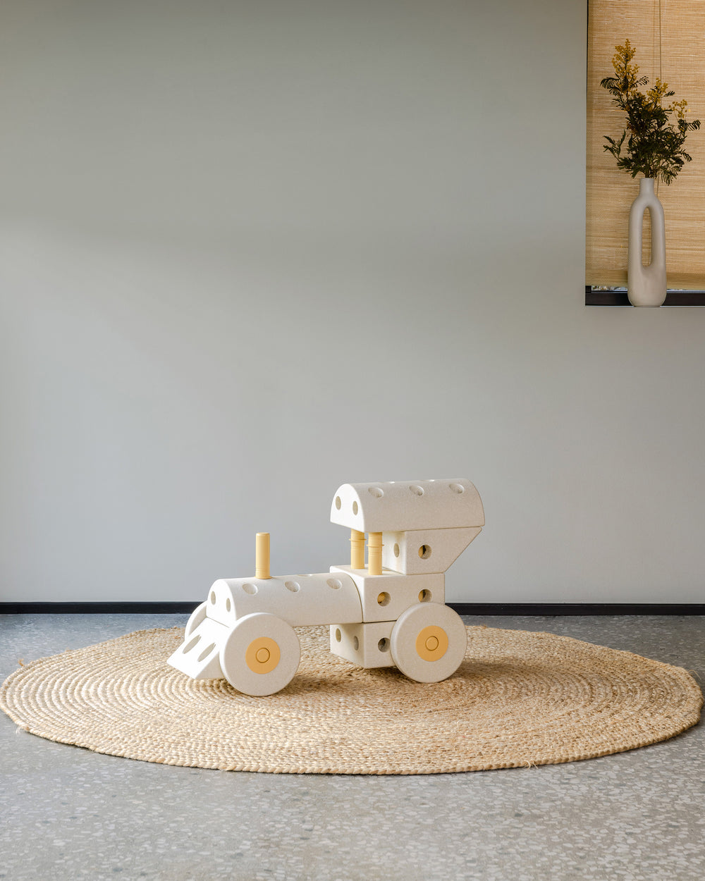 MODU train styled in living room, built from Dreamer Set in Sand Grey Honey Yellow.